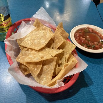 La Taqueria - Totopos - Mexican Near Me - Hanover Park, Illinois