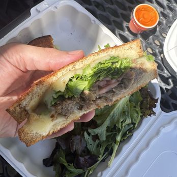 Antique at 112 - Short rib grilled cheese - Breakfast & Brunch Near Me - Hoboken, New Jersey Antique at 112 - Short rib grilled cheese - Breakfast & Brunch Near Me - Hoboken, New Jersey