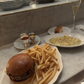 Camphor - Burger - French Near Me - Los Angeles, California Camphor - Burger - French Near Me - Los Angeles, California