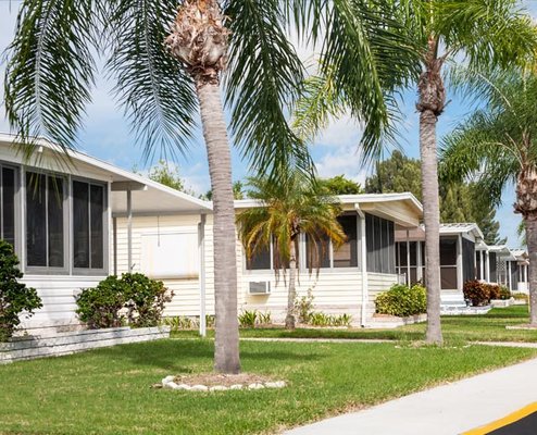 Five Points Roofing Logo