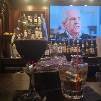 Aberdeen Barn Steakhouse - Happy hour - Steakhouses Near Me - Virginia Beach, Virginia Aberdeen Barn Steakhouse - Happy hour - Steakhouses Near Me - Virginia Beach, Virginia