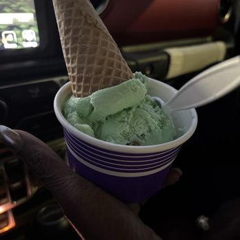 S & I Ice Cream - Pistachio ice cream - Ice Cream & Frozen Yogurt Near Me - Concord, North Carolina S & I Ice Cream - Pistachio ice cream - Ice Cream & Frozen Yogurt Near Me - Concord, North Carolina
