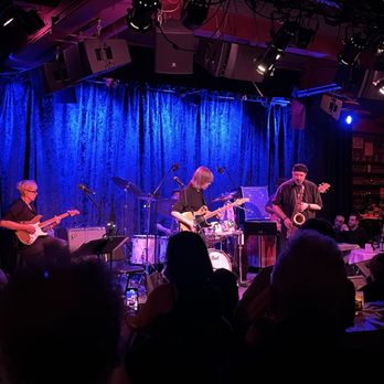 Birdland - a band performing on stage at a restaurant - Jazz & Blues Near Me - New York, New York Birdland - a band performing on stage at a restaurant - Jazz & Blues Near Me - New York, New York