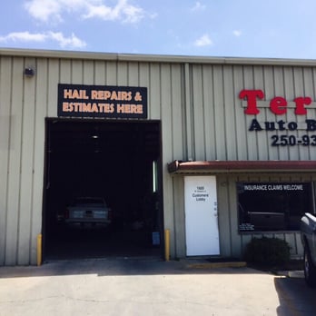 Joe Hudson's Collision Center - Body Shops Near Me - Austin, Texas