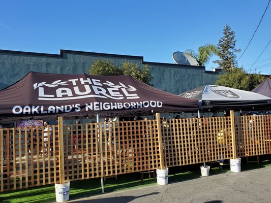 Laurel Lounge by null