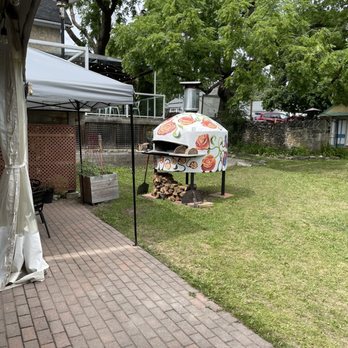 La FONTANA - a pizza oven in a backyard - Italian Near Me - Elora, Ontario