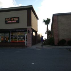 Hot Heads Hair Salon - Exterior