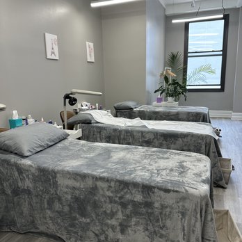 Cici Lash - Super clean inside - Eyelash Service Near Me - New York, New York