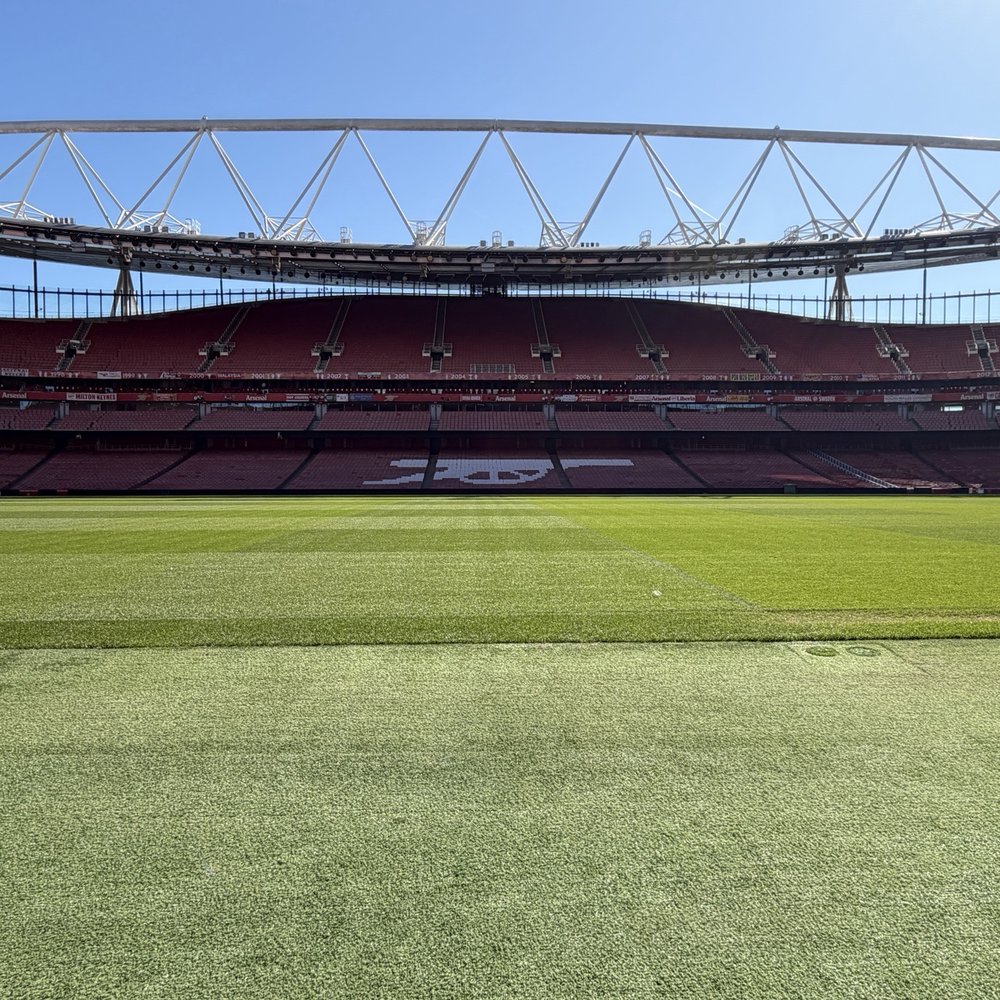 The Emirates Stadium - Stadiums & Arenas Near Me - London, XGL The Emirates Stadium - Stadiums & Arenas Near Me - London, XGL