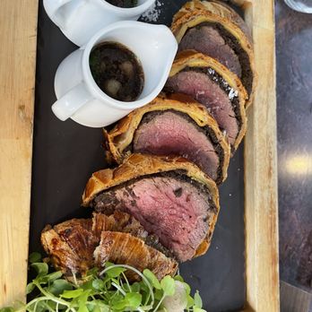 Bread Street Kitchen - Beef Wellington - British Near Me - London, XGL