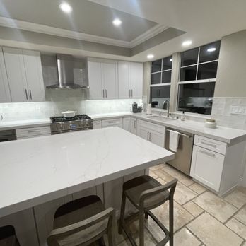 Lux Kitchen and Bath Remodeling - General Contractors Near Me - Irvine, California Lux Kitchen and Bath Remodeling - General Contractors Near Me - Irvine, California