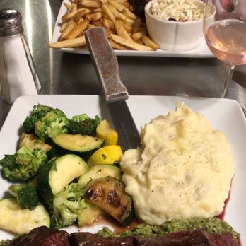 Jack's Place - Hangar Steak with veggies and mashed potatoes. - Breakfast & Brunch Near Me - Leona Valley, California Jack's Place - Hangar Steak with veggies and mashed potatoes. - Breakfast & Brunch Near Me - Leona Valley, California