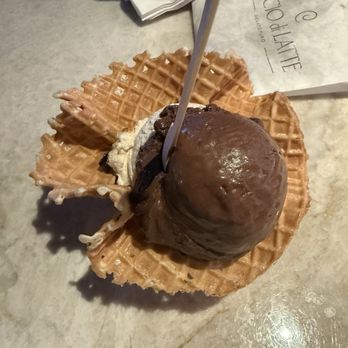 Bacio Di Latte - Gelato Near Me - Irvine, California