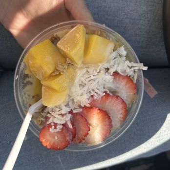 Brazuca Acaí - Small mango bowl (with no bananas ) - Juice Bars & Smoothies Near Me - Richmond, California