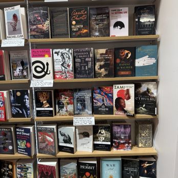 Barnes & Noble - Bookstores Near Me - Chicago, Illinois