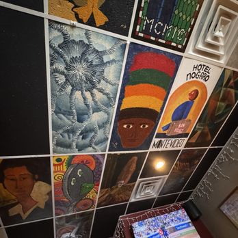 Guthries Tavern - Ceiling Art - Bars Near Me - Chicago, Illinois