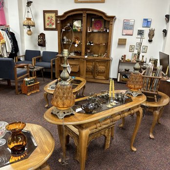 4th Street Mercantile - Antiques Near Me - Eureka, California