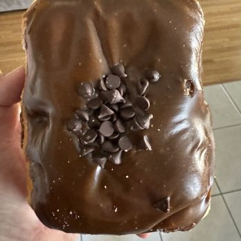 Liv's Donuts - Donuts Near Me - Clovis, California