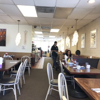 Hungry Fox - Interior - Breakfast & Brunch Near Me - North Hollywood, California Hungry Fox - Interior - Breakfast & Brunch Near Me - North Hollywood, California