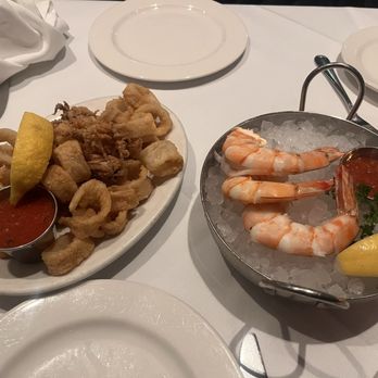 Steakhouse 85 - Crispy Calamari, Colossal Shrimp Cocktail - Steakhouses Near Me - New Brunswick, New Jersey Steakhouse 85 - Crispy Calamari, Colossal Shrimp Cocktail - Steakhouses Near Me - New Brunswick, New Jersey