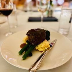 Edgewater Beach Hotel - Grilled Beef Filet