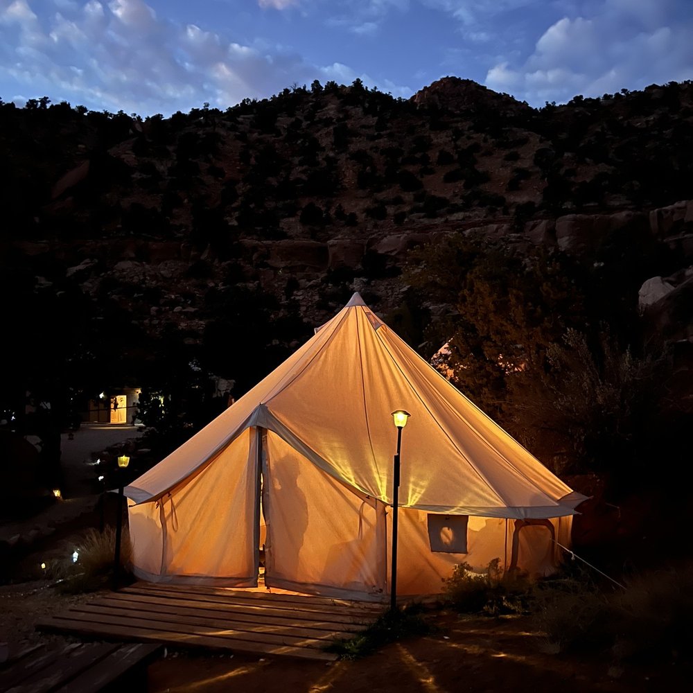 Zion Glamping Adventures - Warm tent in 20 degree weather - Campgrounds Near Me - Hildale, Utah
