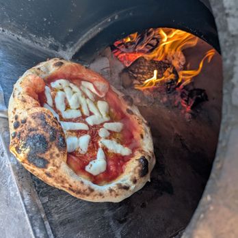 Abes Wood Fired Pizza - Pizza Near Me - Morro Bay, California
