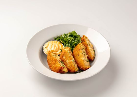 Billboard Bar + Kitchen (formerly Déjà Brew Taproom & Kitchen) by null