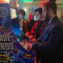 Luna Dreams Arcade Rentals - Office Christmas Party