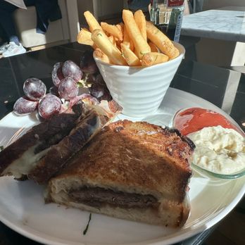 un caffe altamura - Grilled cheese patty with fries - Cafes Near Me - Manhattan Beach, California un caffe altamura - Grilled cheese patty with fries - Cafes Near Me - Manhattan Beach, California