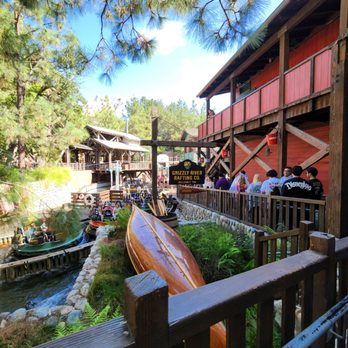 Grizzly River Run - Amusement Parks Near Me - Anaheim, California Grizzly River Run - Amusement Parks Near Me - Anaheim, California