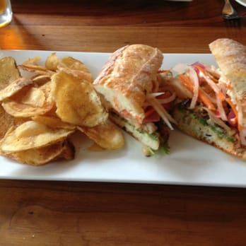Kingsley Tavern - Chomp! - American Near Me - Kent, Connecticut Kingsley Tavern - Chomp! - American Near Me - Kent, Connecticut