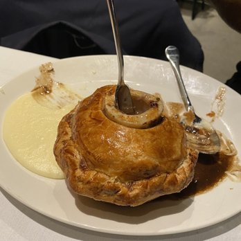 Chi Spacca - Marrow and meat pie - Italian Near Me - Los Angeles, California Chi Spacca - Marrow and meat pie - Italian Near Me - Los Angeles, California