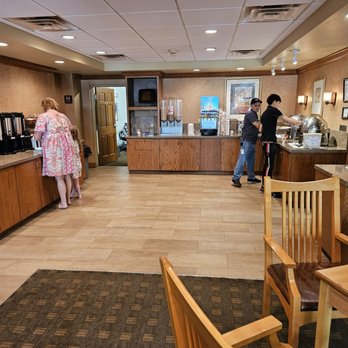 Econo Lodge Riverside - Breakfast area inside - Hotels Near Me - Pigeon Forge, Tennessee Econo Lodge Riverside - Breakfast area inside - Hotels Near Me - Pigeon Forge, Tennessee