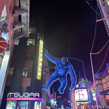 Universal City Walk - Shopping Centers Near Me - Universal City, California Universal City Walk - Shopping Centers Near Me - Universal City, California