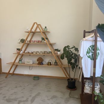 Stray Dogs Coffee Roasters - Coffee Roasteries Near Me - Riverside, California