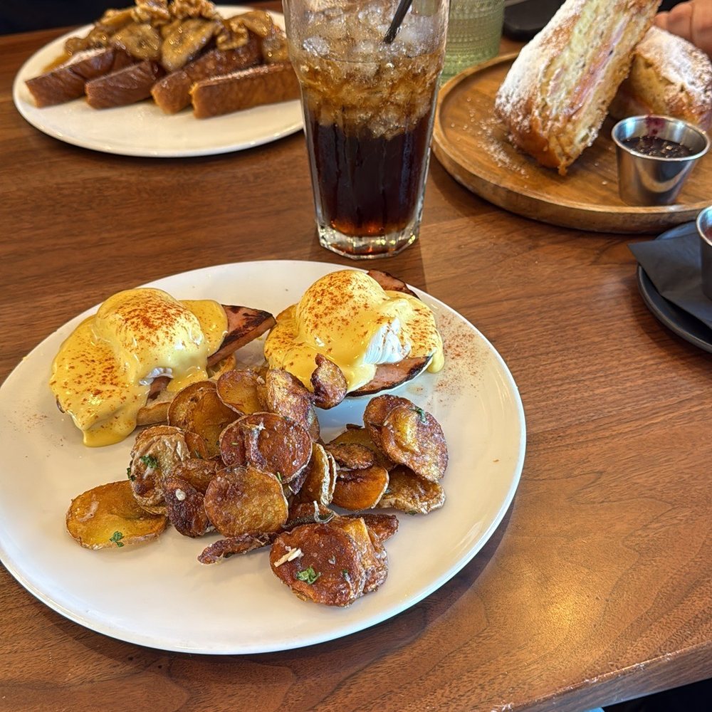 Copper & Sage - Loved the Eggs Benedict - the beignets were just ok - Cocktail Bars Near Me - Goodyear, Arizona