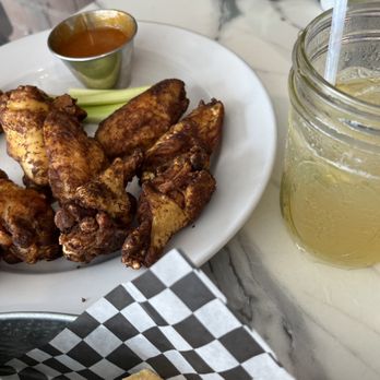 Billy G's - Trashed wings, can't go wrong. - Breakfast & Brunch Near Me - Chesterfield, Missouri