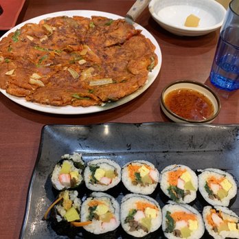 Mandu Kimbob - Spicy Rice Cake and Original Kimbob Combo - Korean Near Me - Annandale, Virginia Mandu Kimbob - Spicy Rice Cake and Original Kimbob Combo - Korean Near Me - Annandale, Virginia