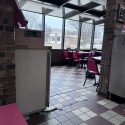 Burger House - Inside