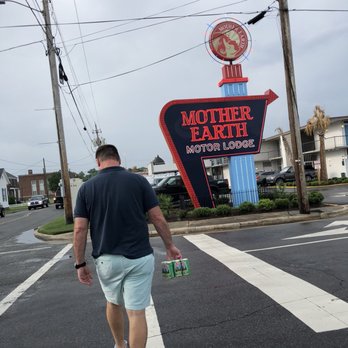 Mother Earth Motor Lodge - Walking back from the brewery. - Hotels Near Me - Kinston, North Carolina
