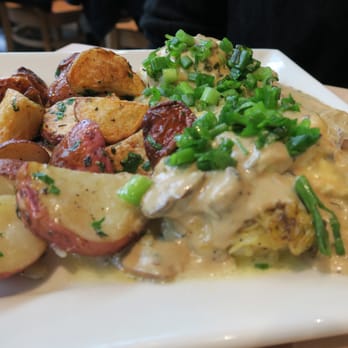 Portage Bay Cafe - 65th - Wild Mushroom Benedict - Breakfast & Brunch Near Me - Seattle, Washington