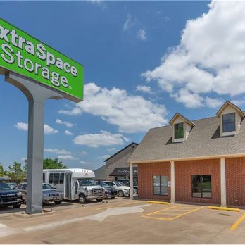 Extra Space Storage - Alternate Beauty Image - Extra Space Storage at 15200 N May Ave, Edmond, OK 73013 - Self Storage Near Me - Edmond, Oklahoma