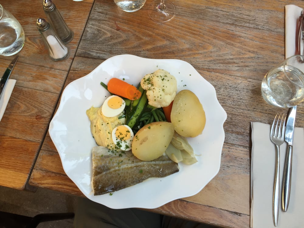 BISTROT DE LA REINE JEANNE Hostellerie de la Reine Jeanne, Les Baux