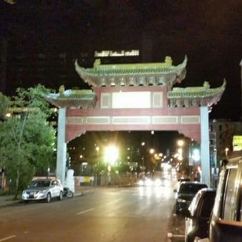 Quartier Chinois / Chinatown - Chinatown at night - Local Flavor Near Me - Montreal, Quebec Quartier Chinois / Chinatown - Chinatown at night - Local Flavor Near Me - Montreal, Quebec