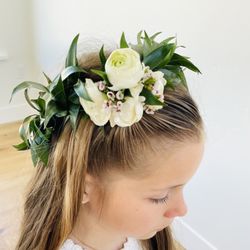 O'Shays Flowers & Antiques - Flower crown