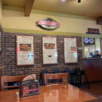 Shakey's Pizza Parlor - Pizza Near Me - Oroville, California Shakey's Pizza Parlor - Pizza Near Me - Oroville, California
