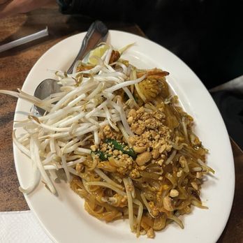 Crystal Thai-Cambodian Cuisine - Pad Thai - Thai Near Me - Long Beach, California Crystal Thai-Cambodian Cuisine - Pad Thai - Thai Near Me - Long Beach, California