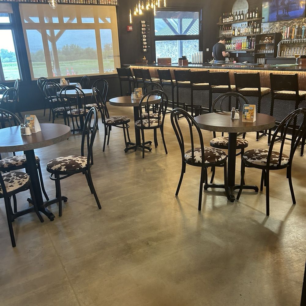 Farmhouse Restaurant - Cellar 75 Bar area - Buffets Near Me - Gettysburg, Pennsylvania Farmhouse Restaurant - Cellar 75 Bar area - Buffets Near Me - Gettysburg, Pennsylvania