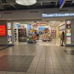 Sweet Indulgences - Sweet Indulgences, Terminal 1, STL Airport